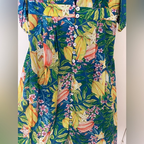 Farm Rio Midi Dress Star Fruit print w Puff Sleeves. Size Medium. - Picture 4 of 10